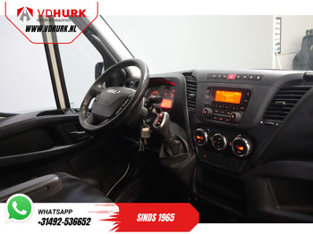 Panel van, Combi van Iveco Daily 35S16V 2.3 L3H2 155 pk Aut. DC Dubbel Cabine EXPORT ONLY 3.5T trekverm./ Climate/ Cruise/ Camera/ Trekhaak: picture 3
