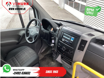 Minibus, Passenger van Mercedes-Benz Sprinter 313 2.2 CDI Aut. L2H2 €11.132 Incl. BTW BPM VRIJ! EXPORT ONLY Combi/ 9 Persoons/ Kombi/ 9P/ Airco/ Rolstoellift/ Gev.stoel: picture 3