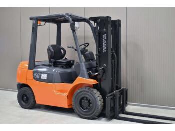 Diesel forklift TOYOTA 62-7FDF25: picture 1