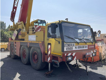 All terrain crane LIEBHERR LTM 1050/1