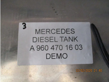 Fuel tank Mercedes-Benz A 960 470 16 03 BRANDSTOFTANK NIEUW! ZONDER STEUNEN: picture 3