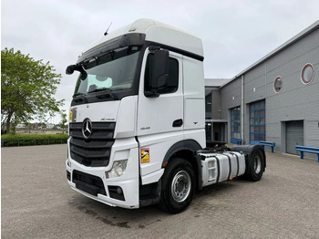 Tractor unit MERCEDES-BENZ Actros 1945