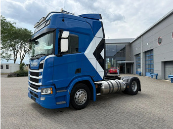 Tractor unit SCANIA R 410