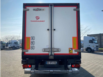 Refrigerator truck Volvo FM4-420 / COMPLETE COOL+FREEZE COMBI / CHEREAU / THROUGH-LOADING SYSTEM / 2XPLATFORM DHOLLANDIA / FREEZING LOCK / AUTOMATIC / EU: picture 4 Refrigerator truck Volvo FM4-420 / COMPLETE COOL+FREEZE COMBI / CHEREAU / THROUGH-LOADING SYSTEM / 2XPLATFORM DHOLLANDIA / FREEZING LOCK / AUTOMATIC / EU: picture 4