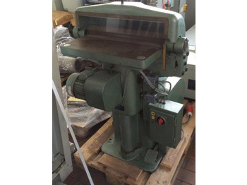 Binding machine