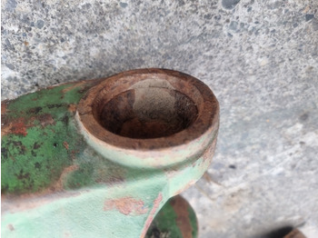 Front axle John Deere 6100, 6300, 6400 Apl 2025 Front Axle Housing Lhs 4475405127, Al70417: picture 4