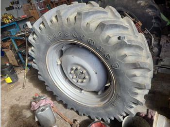Wheel and tire package MASSEY FERGUSON
