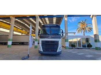 Tractor unit Volvo FH 460 Globetrotter XL Retarder: picture 2