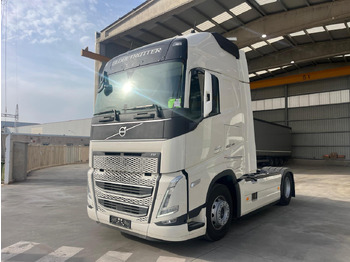 Tractor unit VOLVO FH 460