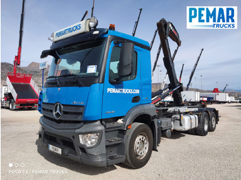 Container transporter/ Swap body truck MERCEDES-BENZ Antos 2546