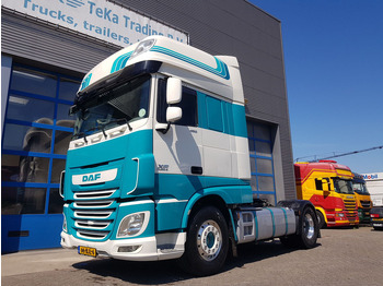 Tractor unit DAF XF 460