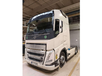 Tractor unit VOLVO FH 460