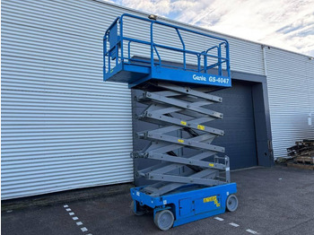 Scissor lift GENIE