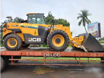 New Telescopic handler JCB 530-70: picture 4