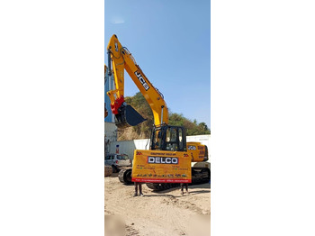 New Crawler excavator JCB JS210 LC: picture 3
