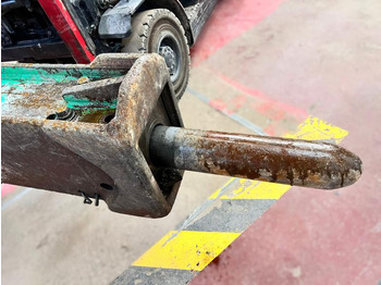 Hydraulic hammer MONTABERT M900 BRH Marteau hydraulique pour 15-25T: picture 4 Hydraulic hammer MONTABERT M900 BRH Marteau hydraulique pour 15-25T: picture 4