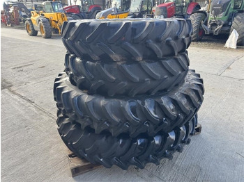 Wheels and tires NEW HOLLAND