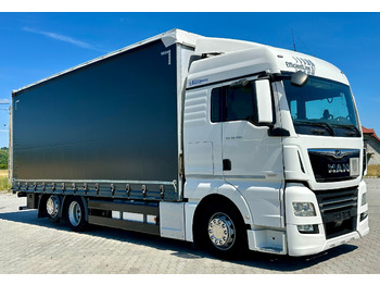Curtainsider truck MAN TGX 26.460