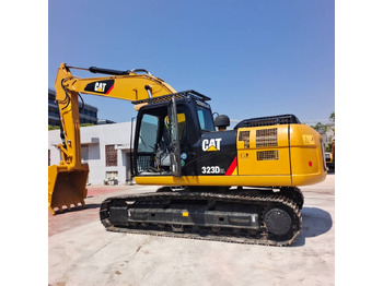 Crawler excavator CATERPILLAR 320D2