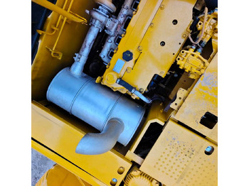 Crawler excavator CAT 323 D: picture 5