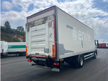 Box truck Renault D 19: picture 4 Box truck Renault D 19: picture 4