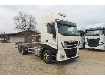 Cab chassis truck IVECO