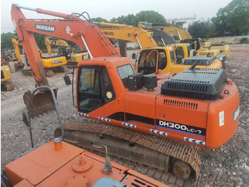 Crawler excavator Doosan DH300LC-7: picture 5