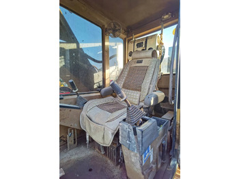 Crawler excavator CATERPILLAR E200B: picture 4