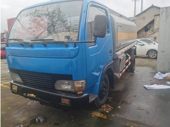 Tank truck DONGFENG 6ton: picture 2