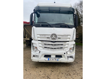 Tractor unit MERCEDES-BENZ Actros