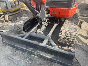 Mini excavator Kubota U35: picture 3