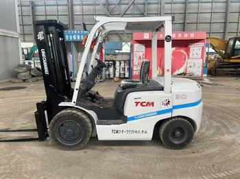 Diesel forklift TCM