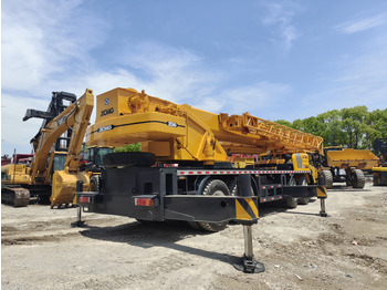 All terrain crane XCMG QY70K: picture 2