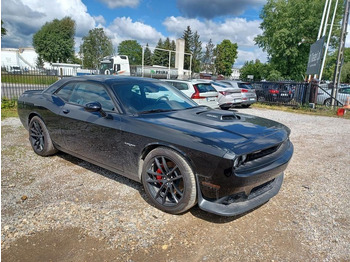 Car DODGE