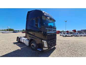 Tractor unit VOLVO FH