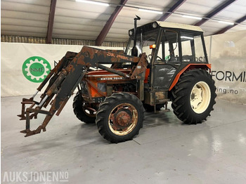 Farm tractor ZETOR