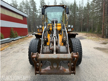 Wheel loader 2002 Volvo L70D Hjullaster – Hydraulisk HK-feste – 3 og 4. funksjon: picture 3 Wheel loader 2002 Volvo L70D Hjullaster – Hydraulisk HK-feste – 3 og 4. funksjon: picture 3