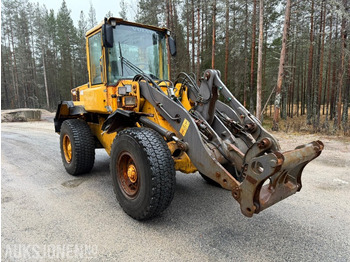 Wheel loader 2002 Volvo L70D Hjullaster – Hydraulisk HK-feste – 3 og 4. funksjon: picture 4 Wheel loader 2002 Volvo L70D Hjullaster – Hydraulisk HK-feste – 3 og 4. funksjon: picture 4
