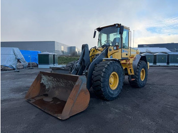 Wheel loader VOLVO L90