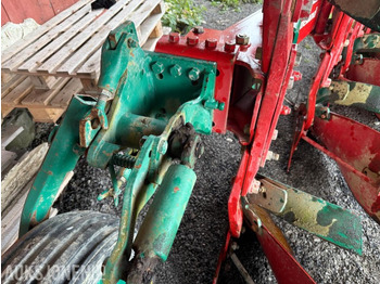 Agricultural machinery 2001 Kverneland LS 80 Plog: picture 4