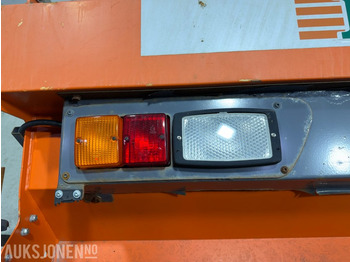 Attachment for Construction machinery 2015 HAMM BSWA 1700 Strøkasse til vals: picture 3