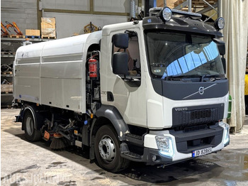 Utility/ Special vehicle 2018 Volvo FL 280 Val'Air 2-akslet feiebil / feiemaskin 150 bar, 1800 liter tank, 25 000 m³/h turbin: picture 3 Utility/ Special vehicle 2018 Volvo FL 280 Val'Air 2-akslet feiebil / feiemaskin 150 bar, 1800 liter tank, 25 000 m³/h turbin: picture 3