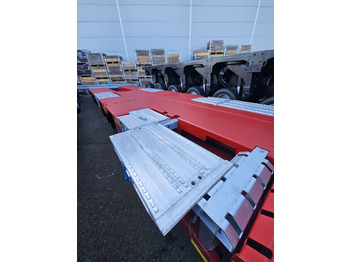 New Low loader semi-trailer GOLDHOFER STN-L 4 (205) A RM2 "STEPSTAR" NEW: picture 5