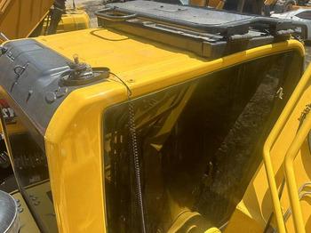 Crawler excavator Komatsu PC 240 LC-8: picture 3