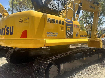 Crawler excavator Komatsu PC 240 LC-8: picture 2