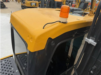 Crawler excavator Volvo EC 140: picture 5