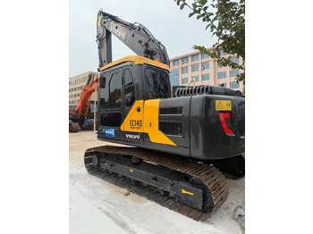 Crawler excavator Volvo EC 140: picture 3