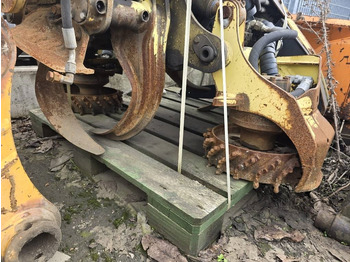 Felling head John Deere H414 Harvester Head: picture 5 Felling head John Deere H414 Harvester Head: picture 5