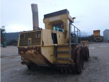 Compactor Bomag BC 771 RB: picture 4