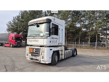 Tractor unit RENAULT Magnum 480